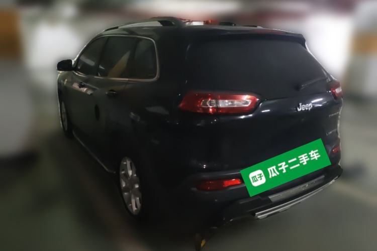 Used Jeep Cherokee 2017 2.4L Leading Edition Rear Left 45 Deg