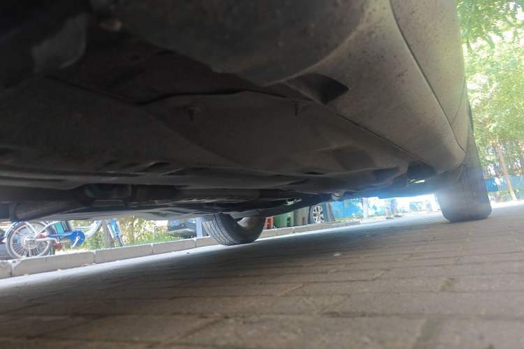 Used Jeep Cherokee 2017 2.0L Superior Edition Chassis Front Left