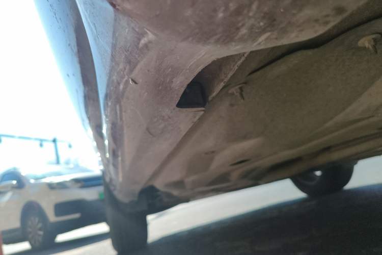 Used Jeep Cherokee 2017 2.4L Professional Smart Edition Chassis Front Right