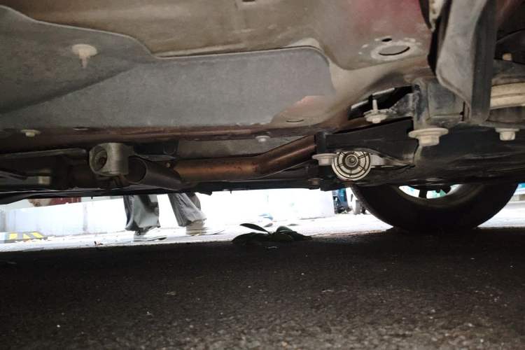 Used Jeep Cherokee 2017 2.0L Superior Edition Chassis Front Right