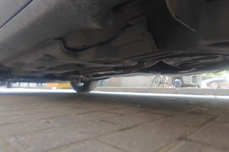 Used Jeep Cherokee 2017 2.0L Superior Edition Chassis Rear Left