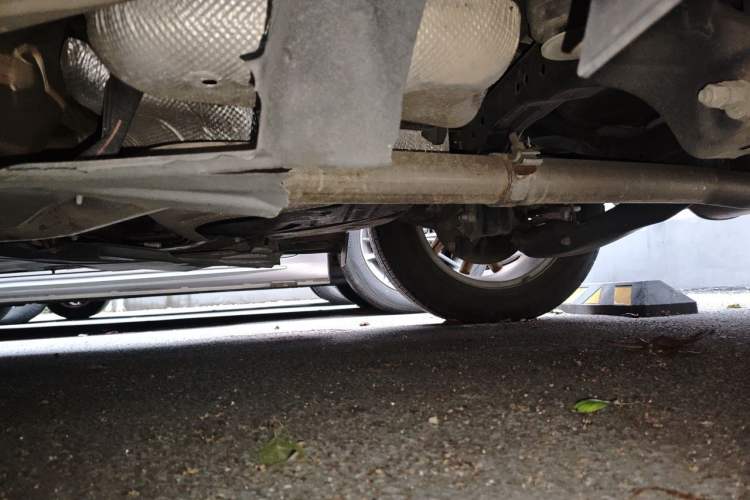 Used Jeep Cherokee 2017 2.0L Superior Edition Chassis Rear Left