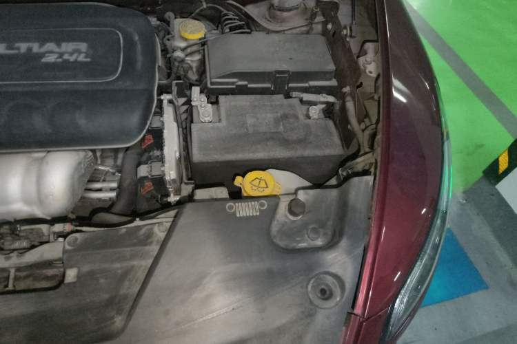 Used Jeep Cherokee 2017 2.4L Professional Smart Edition Engine Bay Left