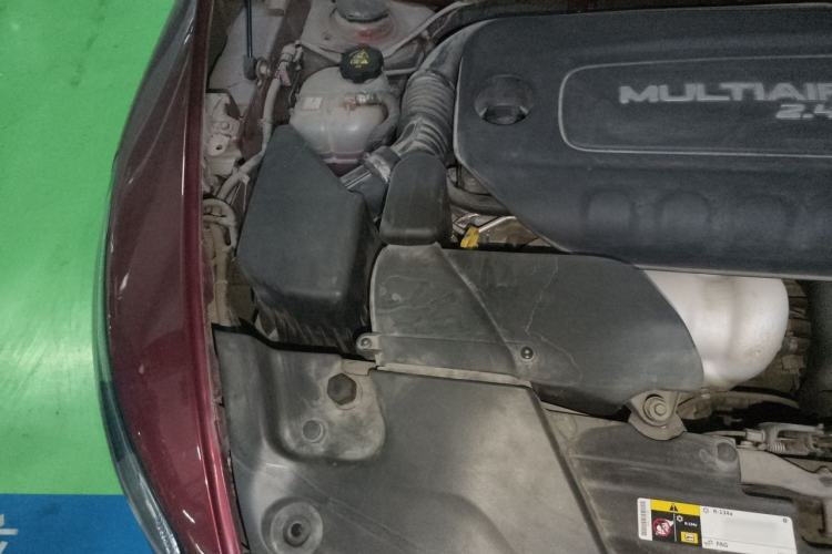 Used Jeep Cherokee 2017 2.4L Professional Smart Edition Engine Bay Right