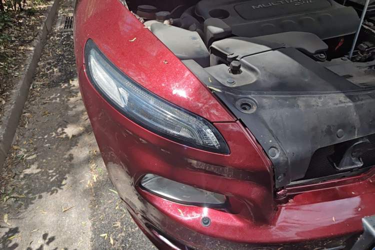 Used Jeep Cherokee 2017 2.4L Excellence Edition Engine Bay Right