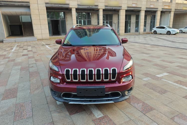 Used Jeep Cherokee 2017 2.0L Superior Edition Exterior 1