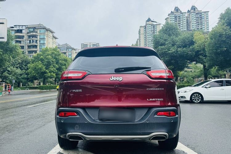 Used Jeep Cherokee 2017 2.4L Leading Edition Exterior 3