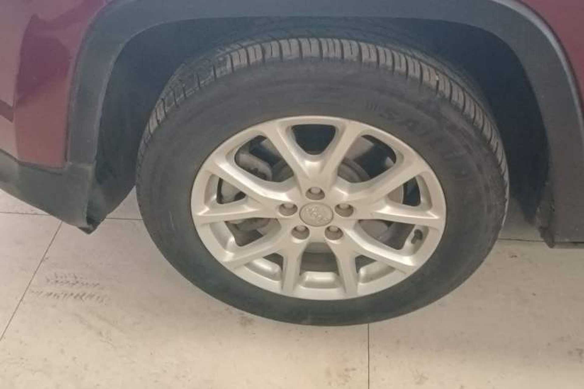 Used Jeep Cherokee 2017 2.4L Leading Edition Exterior 4