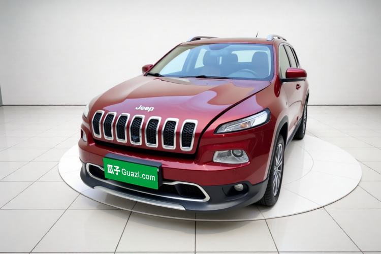 Used Jeep Cherokee 2017 2.0L Superior Edition Front
