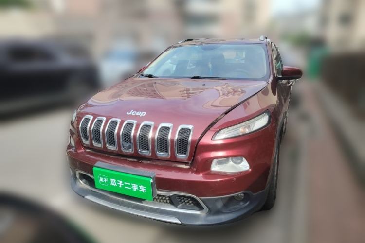 Used Jeep Cherokee 2017 2.0L Superior Edition Front