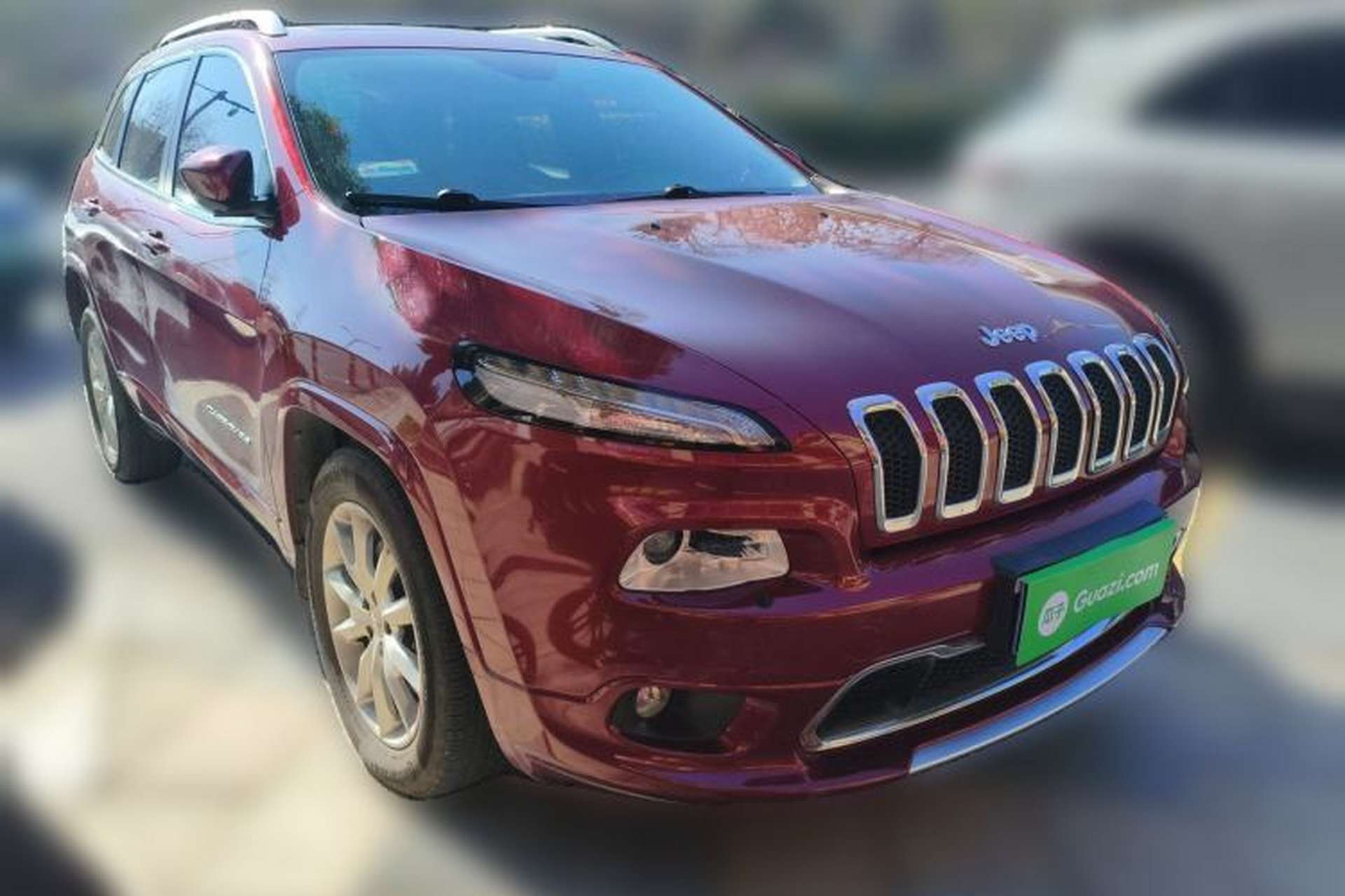 Used Jeep Cherokee 2017 2.4L Professional Smart Edition Front Right 45 Deg