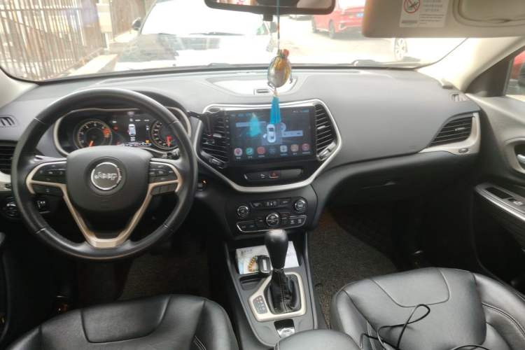 Used Jeep Cherokee 2017 2.0L Superior Edition Headliner