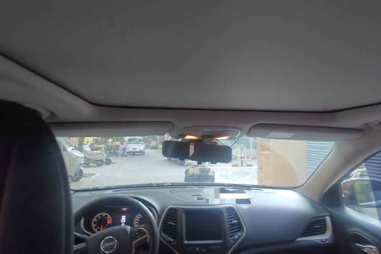 Used Jeep Cherokee 2017 2.0L Superior Edition Headliner