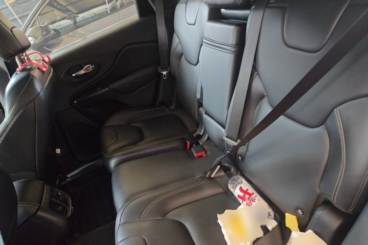 Used Jeep Cherokee 2017 2.4L Professional Smart Edition Left Rear Seat