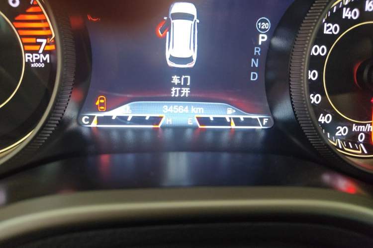 Used Jeep Cherokee 2017 2.4L Professional Smart Edition Odometer Close Up