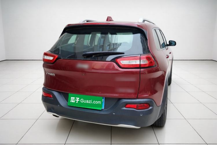Used Jeep Cherokee 2017 2.0L Superior Edition Rear