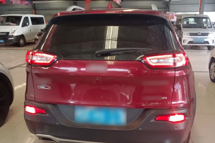Used Jeep Cherokee 2017 2.4L Leading Edition Rear