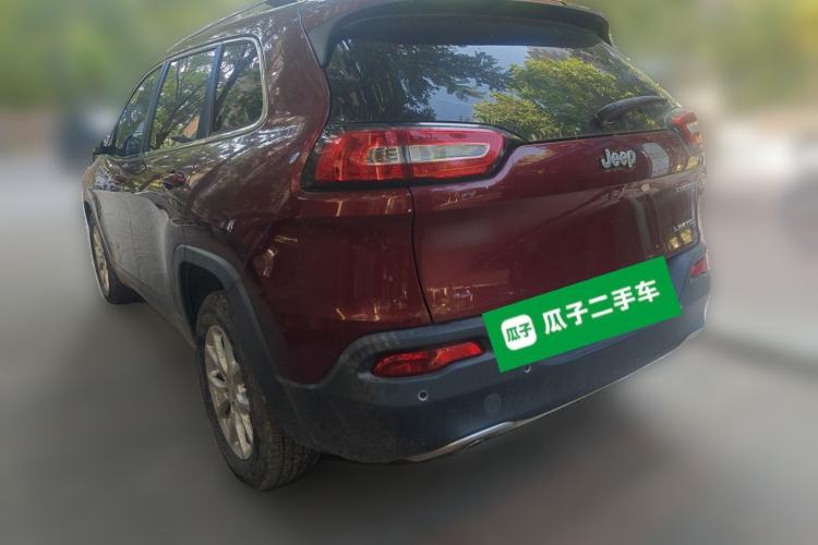 Used Jeep Cherokee 2017 2.0L Superior Edition Rear Left 45 Deg