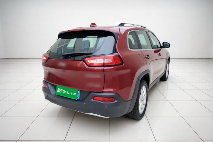 Used Jeep Cherokee 2017 2.0L Superior Edition Rear Right 45 Deg