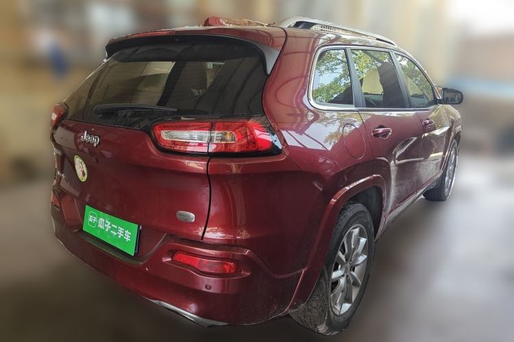 Used Jeep Cherokee 2017 2.4L Professional Smart Edition Rear Right 45 Deg