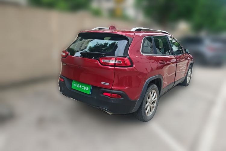 Used Jeep Cherokee 2017 2.4L Leading Edition Rear Right 45 Deg
