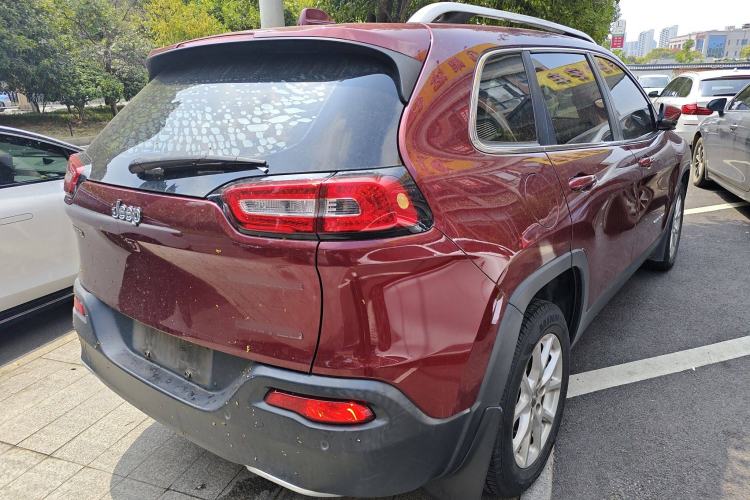Used Jeep Cherokee 2017 2.0L Superior Edition Rear Right 45 Deg