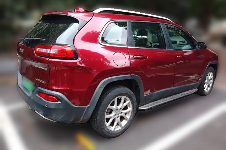 Used Jeep Cherokee 2017 2.0L Superior Edition Rear Right 45 Deg