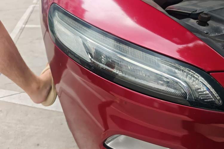 Used Jeep Cherokee 2017 2.4L Leading Edition Right Front Headlight