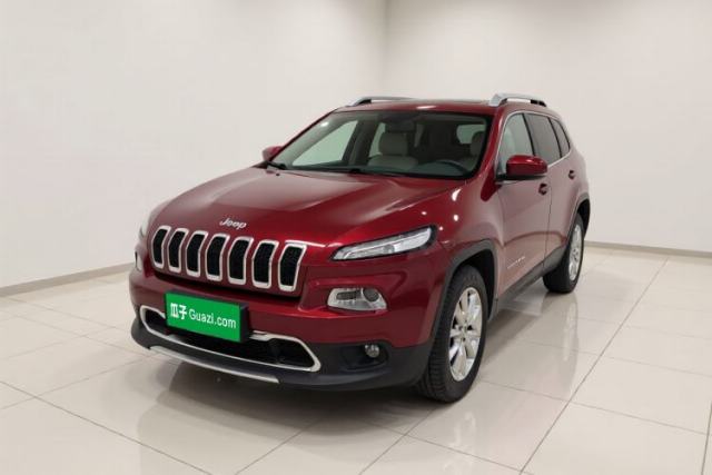 Jeep Cherokee 2017 2.4L Excellence Edition с пробегом