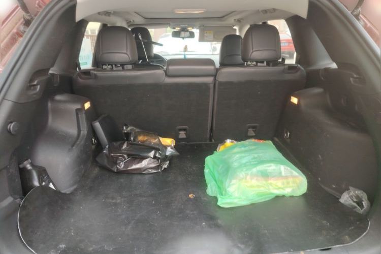 Used Jeep Cherokee 2017 2.0L Superior Edition Trunk