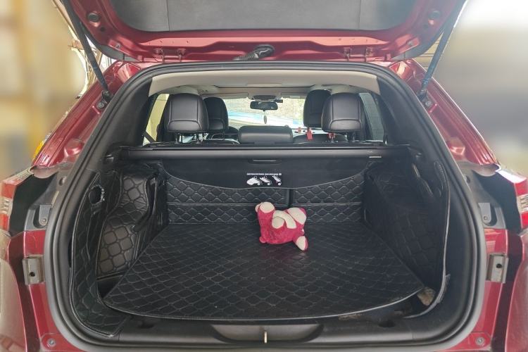 Used Jeep Cherokee 2017 2.4L Professional Smart Edition Trunk