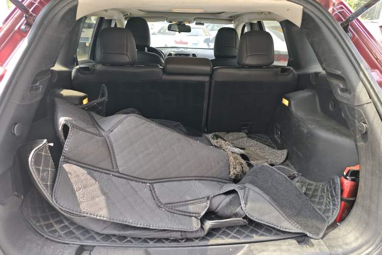 Used Jeep Cherokee 2017 2.0L Superior Edition Trunk