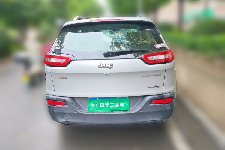Used Jeep Cherokee 2017 2.0L Superior Edition Rear
