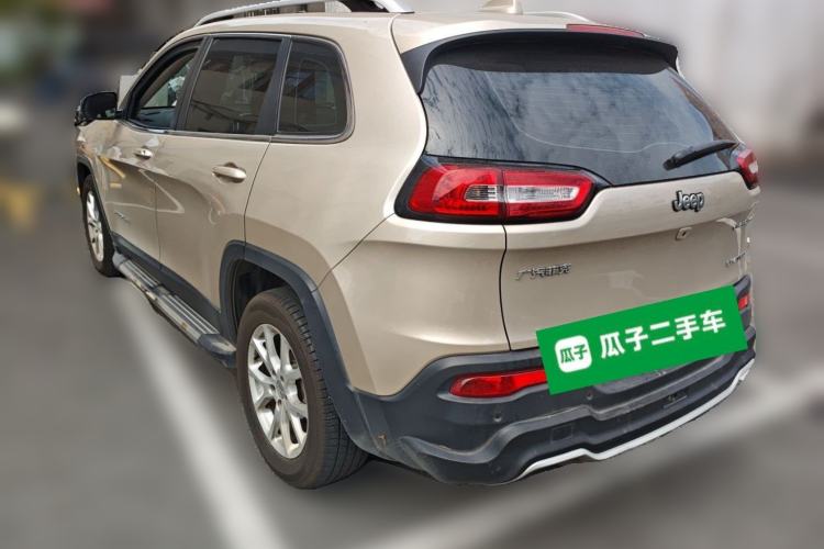 Used Jeep Cherokee 2017 2.4L Leading Smart Edition Rear Left 45 Deg