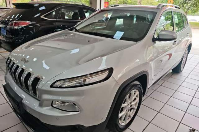 Used Jeep Cherokee 2017 2.0L Superior Edition