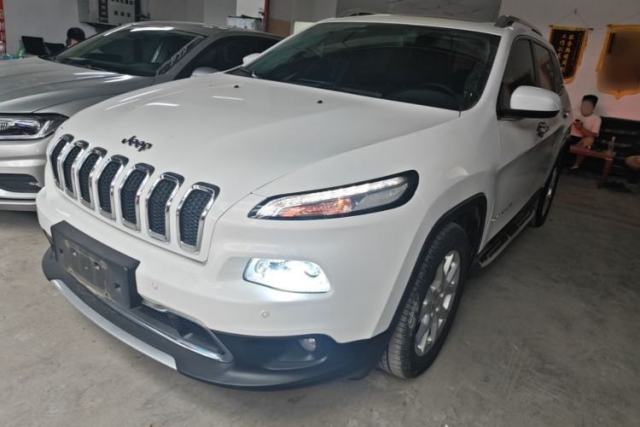 Used Jeep Cherokee 2017 2.0L Superior Edition