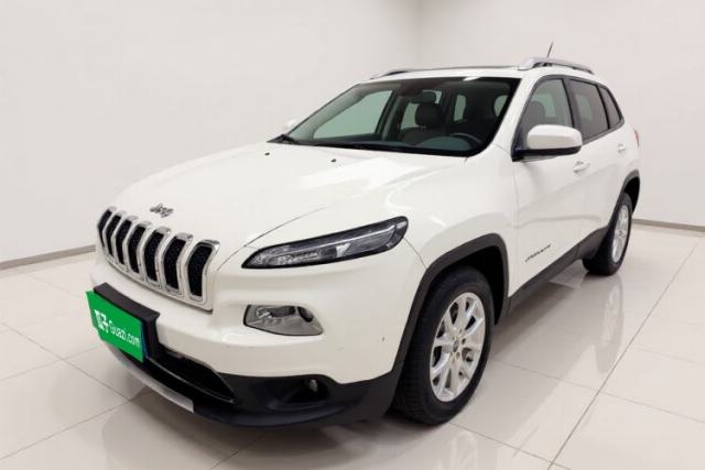 Used Jeep Cherokee 2017 2.0L Superior Edition