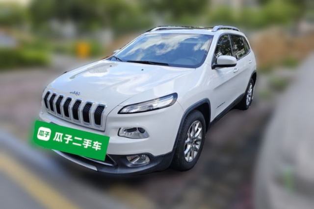 Used Jeep Cherokee 2017 2.0L Superior Edition