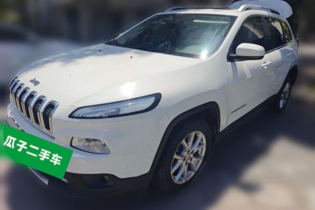 Used Jeep Cherokee 2017 2.0L Superior Edition