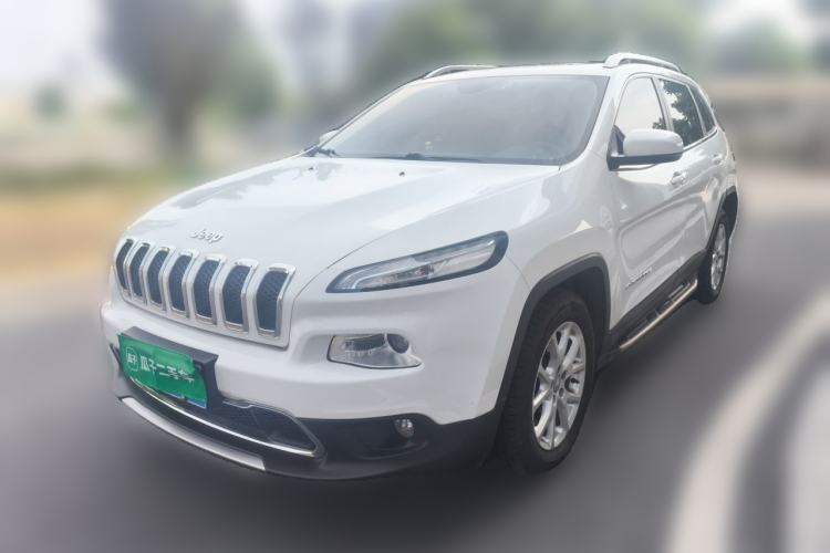 Used Jeep Cherokee 2017 2.0L Superior Edition Guazi used car, China used car export, Used car for sale, Used  cars, Cheapest cars for sale