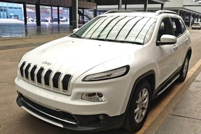 Used Jeep Cherokee 2017 2.0L Superior Edition