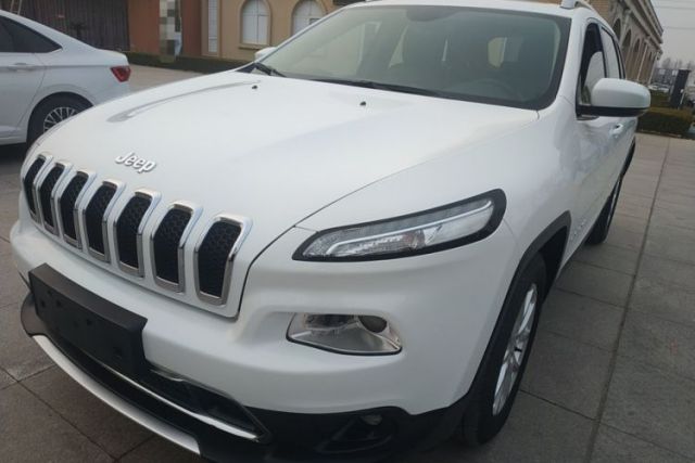 Used Jeep Cherokee 2017 2.0L Superior Edition