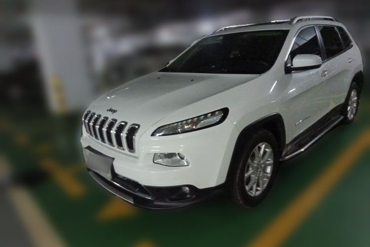 Used Jeep Cherokee 2017 2.0L Superior Edition Guazi used car, China used car export, Used car for sale, Used  cars, Cheapest cars for sale