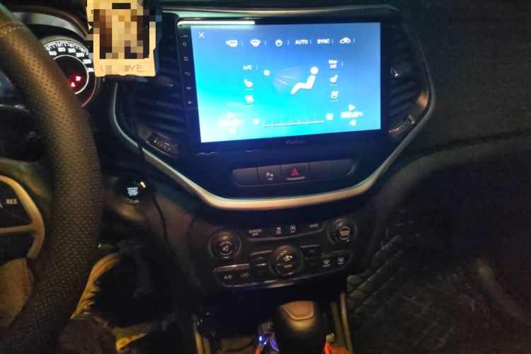 Used Jeep Cherokee 2017 2.4L Leading Edition Audio And AC Panel