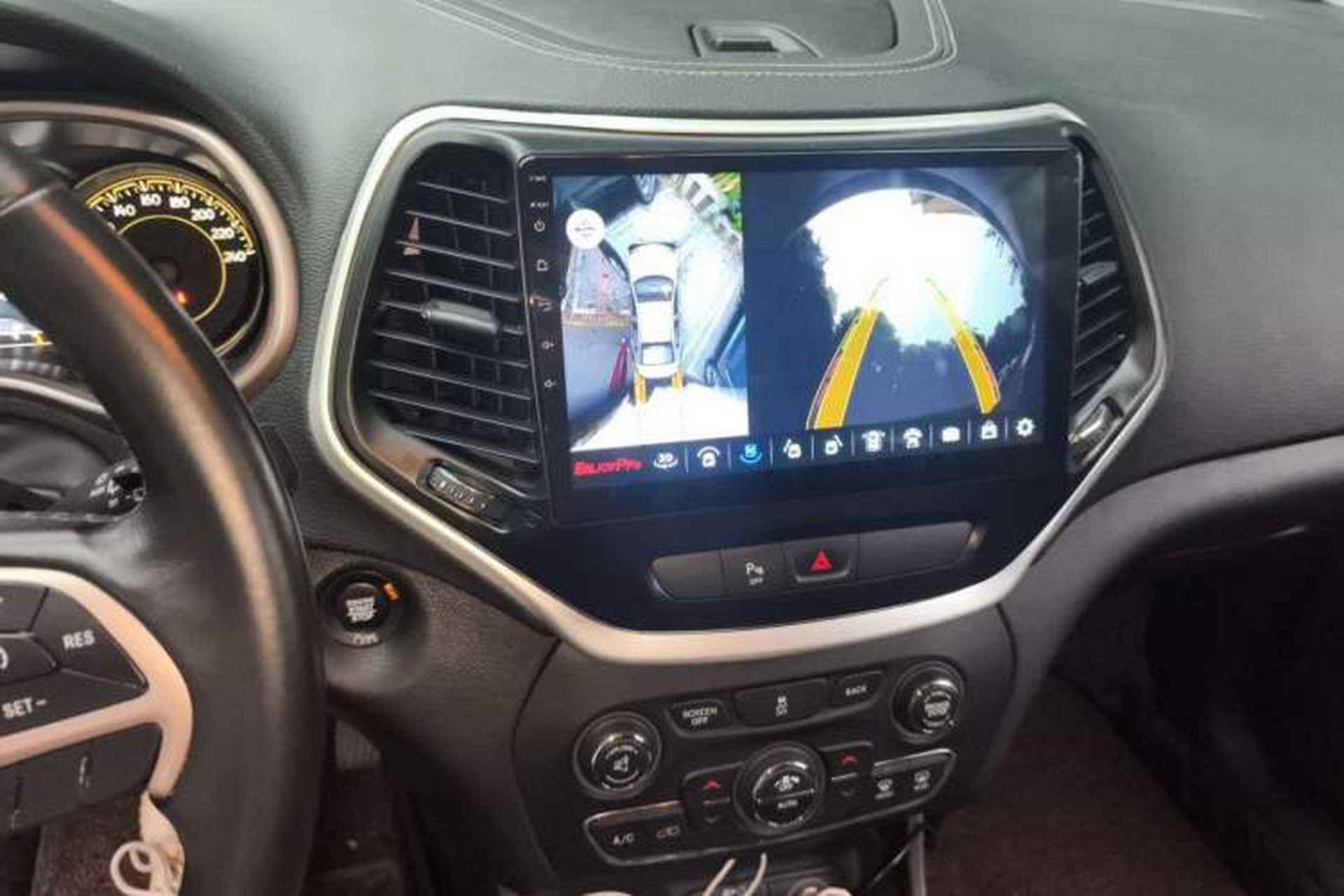Used Jeep Cherokee 2017 2.0L Superior Edition Audio And AC Panel