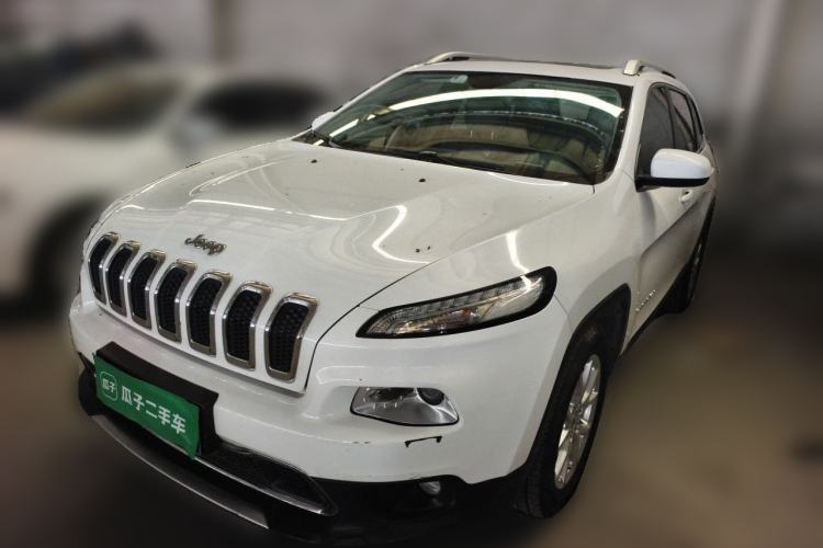 Used Jeep Cherokee 2017 2.0L Superior Edition Guazi used car, China used car export, Used car for sale, Used  cars, Cheapest cars for sale