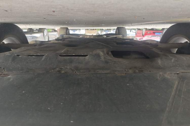 Used Jeep Cherokee 2017 2.0L Superior Edition Chassis Front