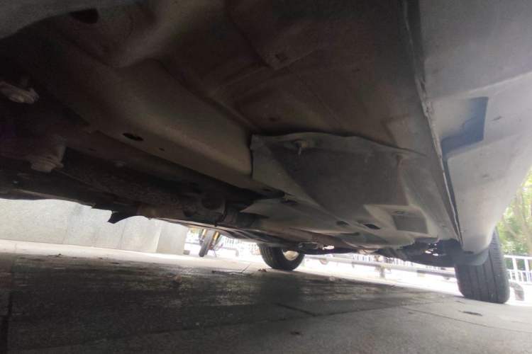 Used Jeep Cherokee 2017 2.0L Superior Edition Chassis Front Left