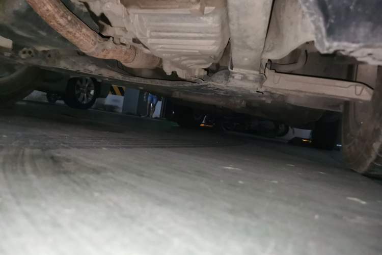 Used Jeep Cherokee 2017 2.0L Superior Edition Chassis Front Left