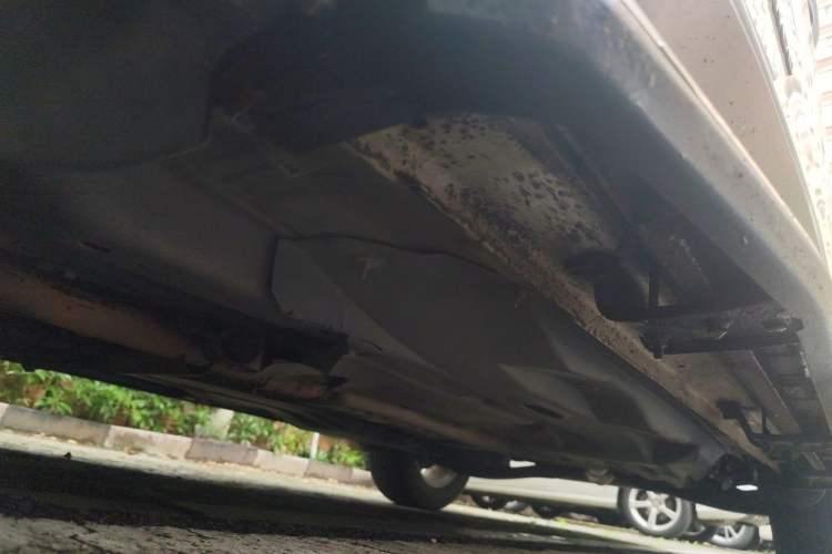 Used Jeep Cherokee 2017 2.0L Superior Edition Chassis Front Left